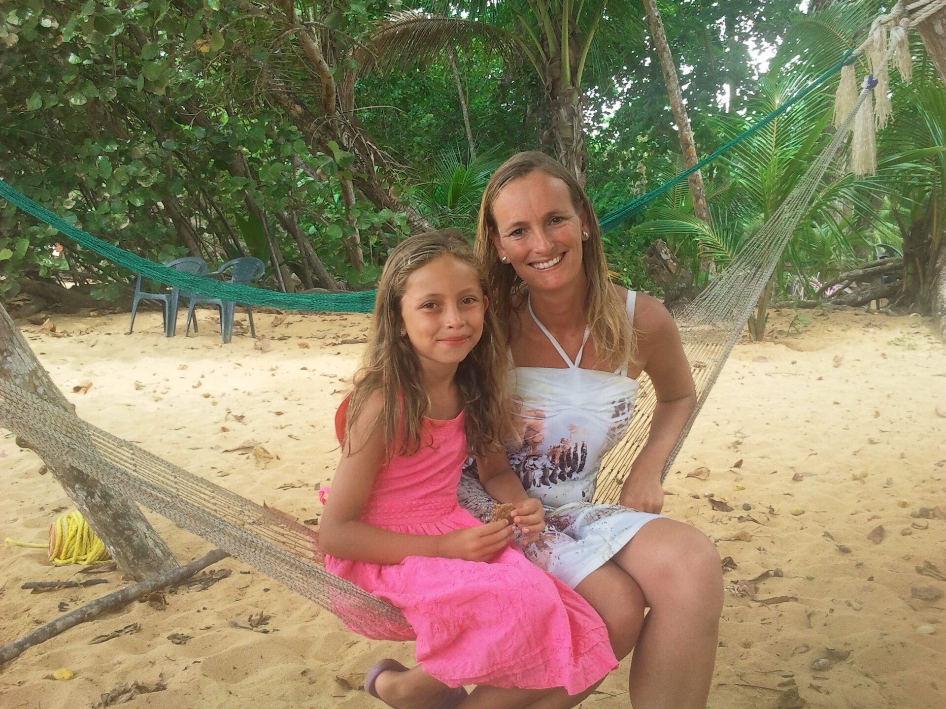 Aisha en barbara hangmat Aisha en barbara hangmat