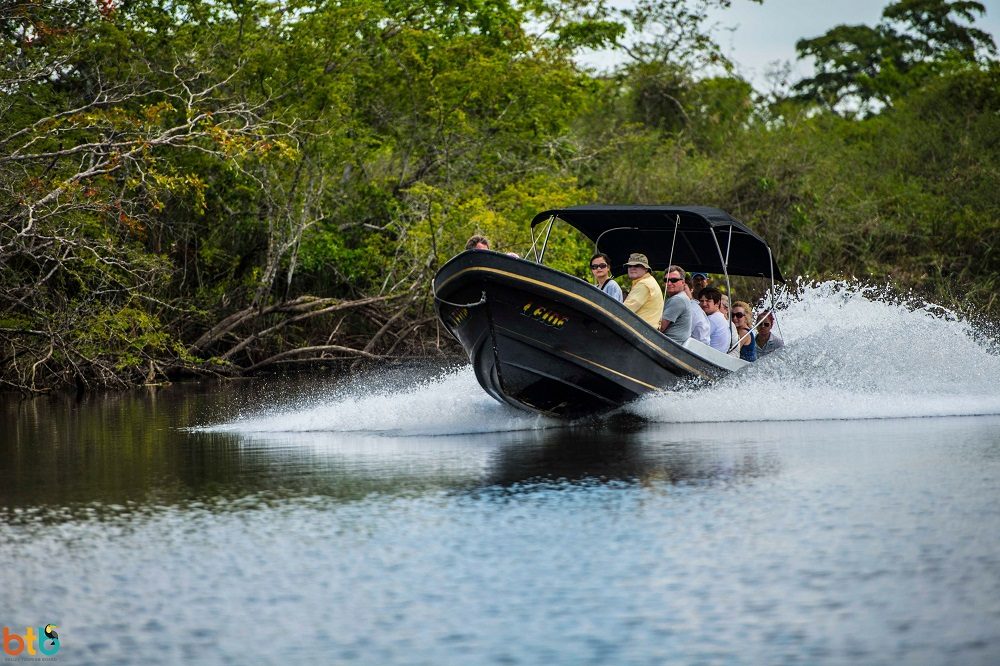 familiereis Belize bootsafari lamanai