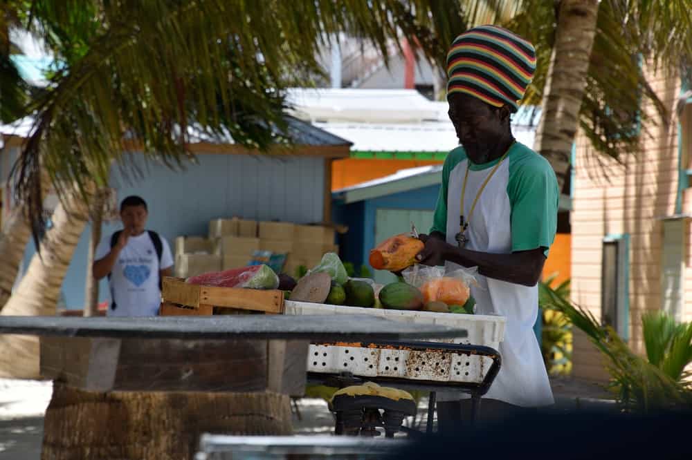 rondreis belize local op caye caulker