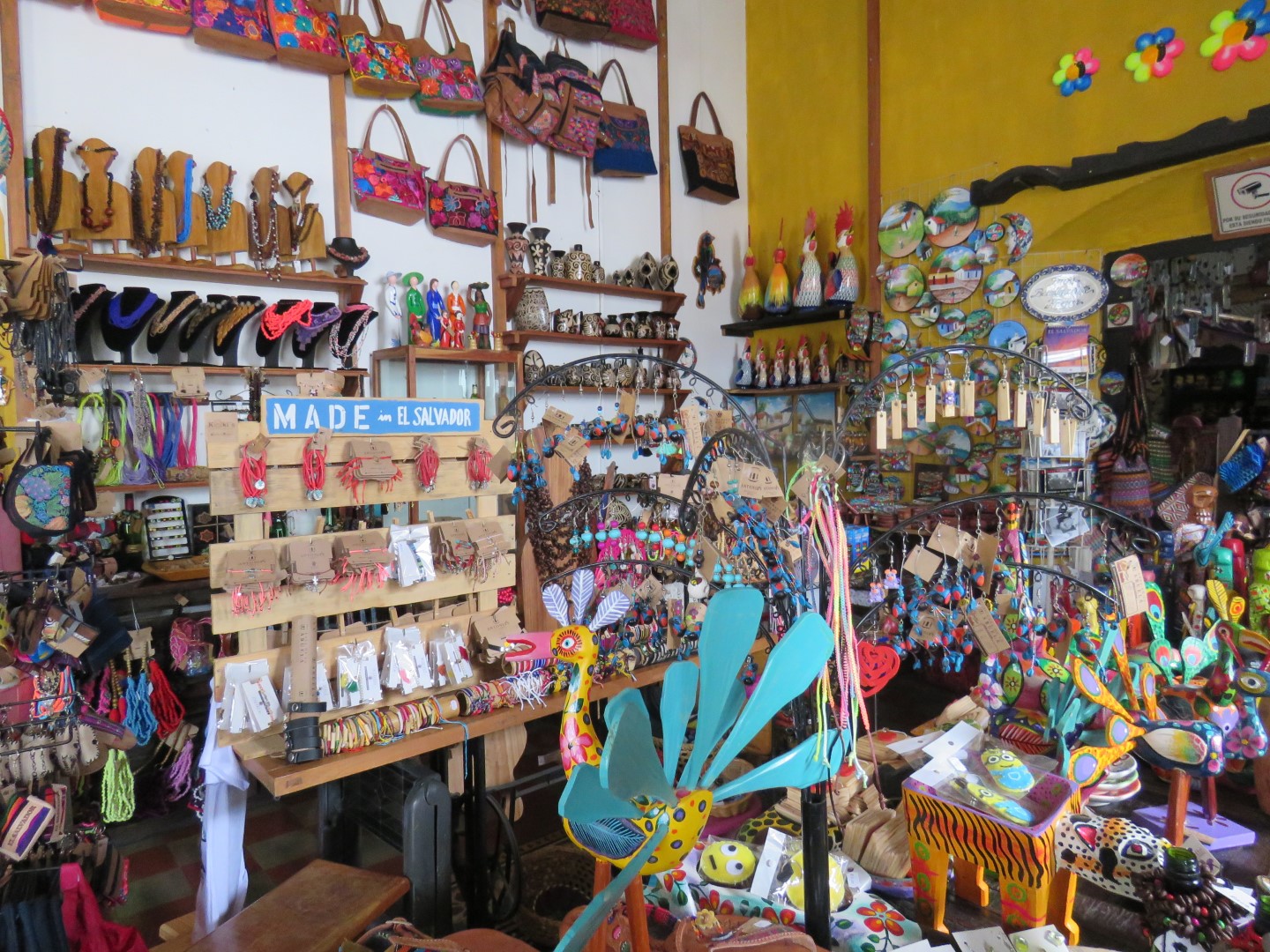 winkel in suchitoto